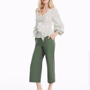 White House Black Market Green Wide Leg Crop Pants Size 4